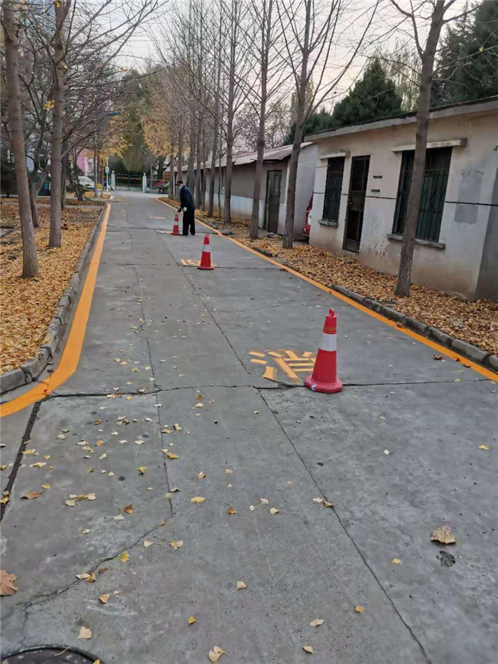 道路标线施工